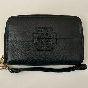 Tory Burch Black Leather Wristlet Wallet